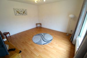 Living Room- click for photo gallery